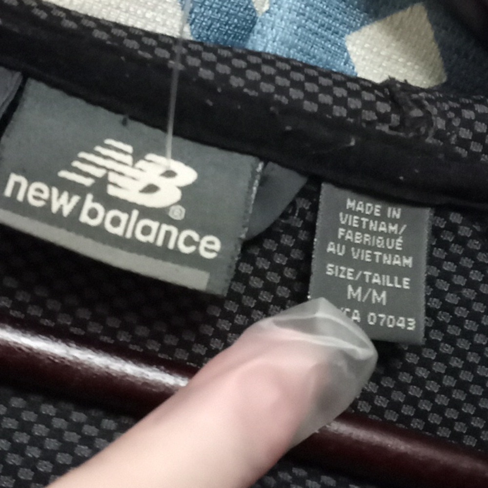 New Balance Jacket M - Picture 4 of 5